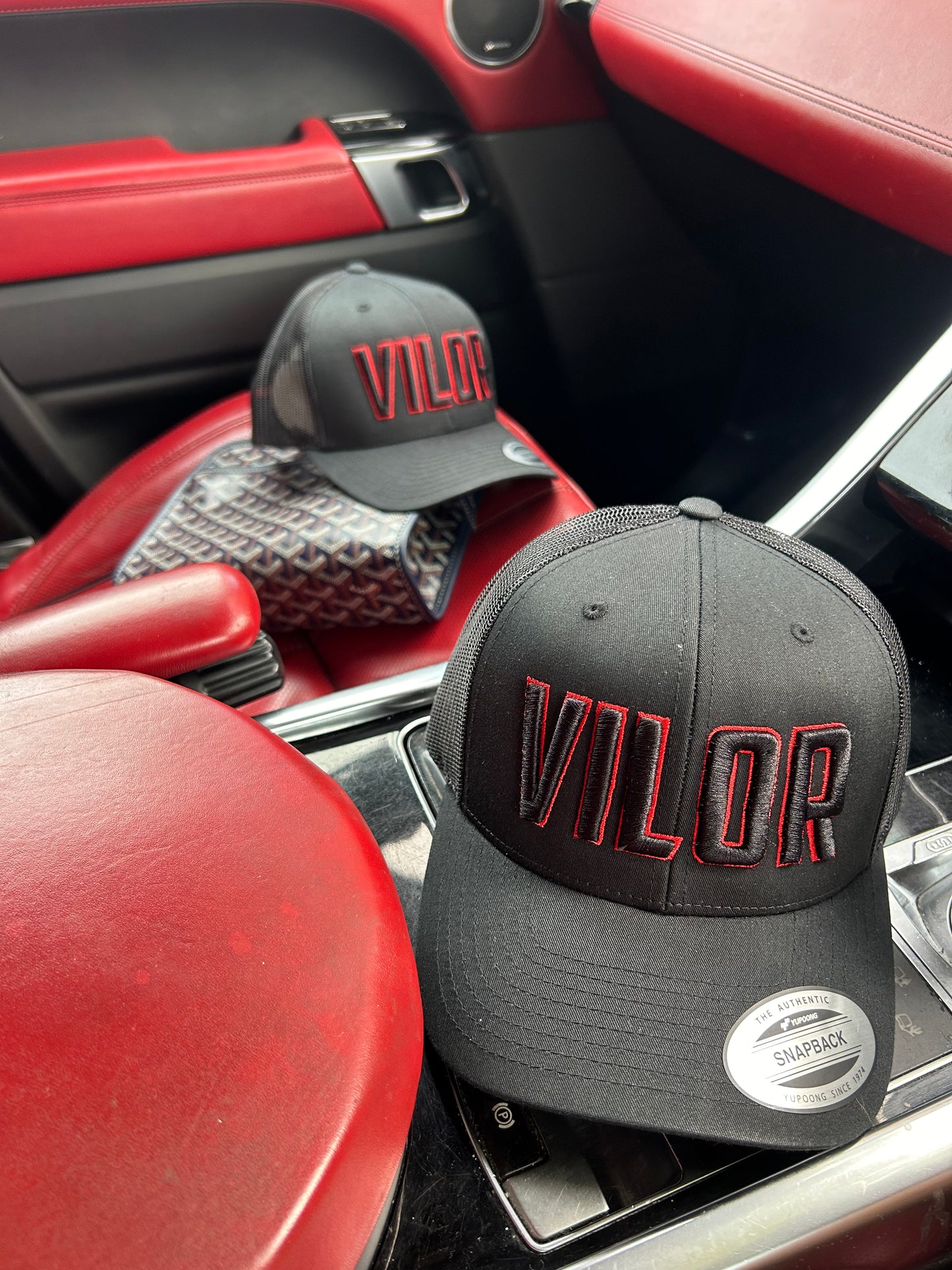 Black & Red Vilor Cap